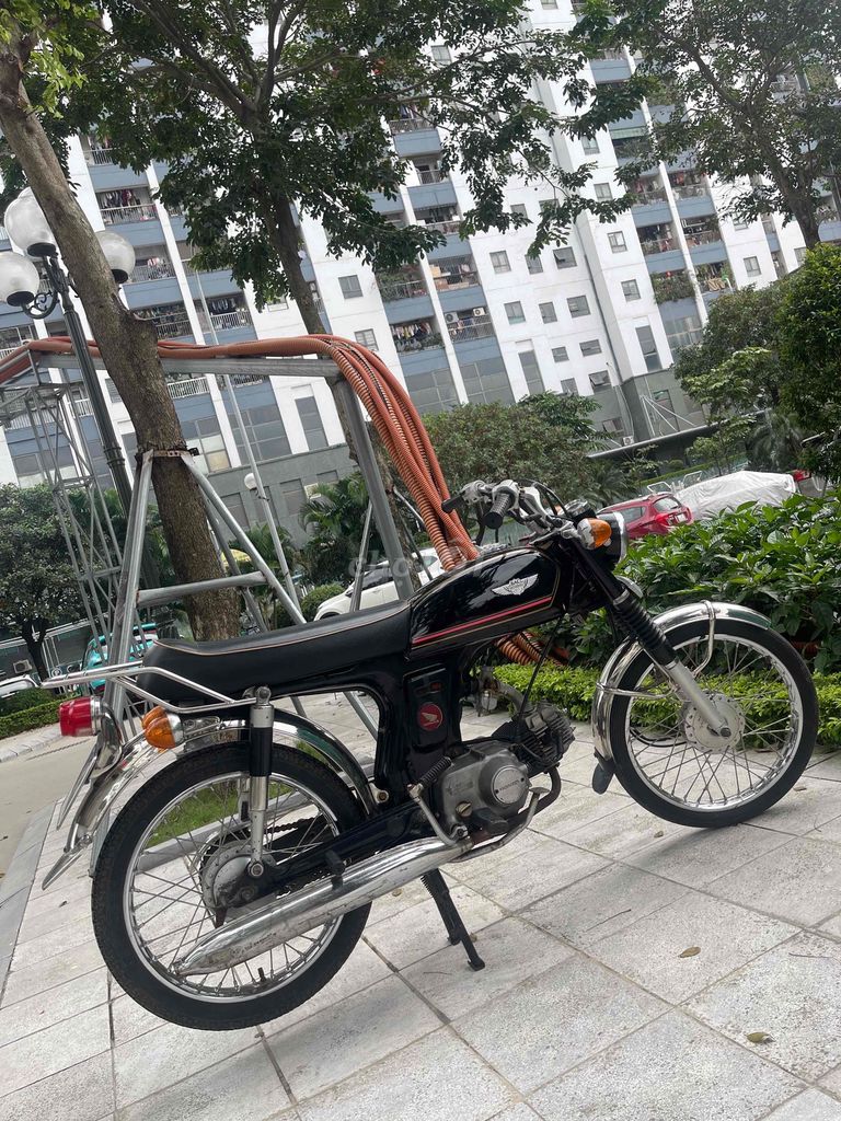 E bán 16,5 triệu cho ae thích thú.  Ss50 lên dáng. Mua bán Xe máy tại Quận Hà Đông Hà Nội được đăng bởi Vạn Tín hình 3