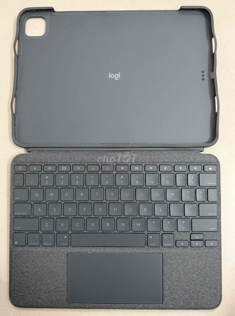 Bàn phím Logitech Combo Touch Xám. Mua bán Phụ kiện (Màn hình, Chuột...) tại Quận Bình Thạnh Tp Hồ Chí Minh được đăng bởi Tung hình 1