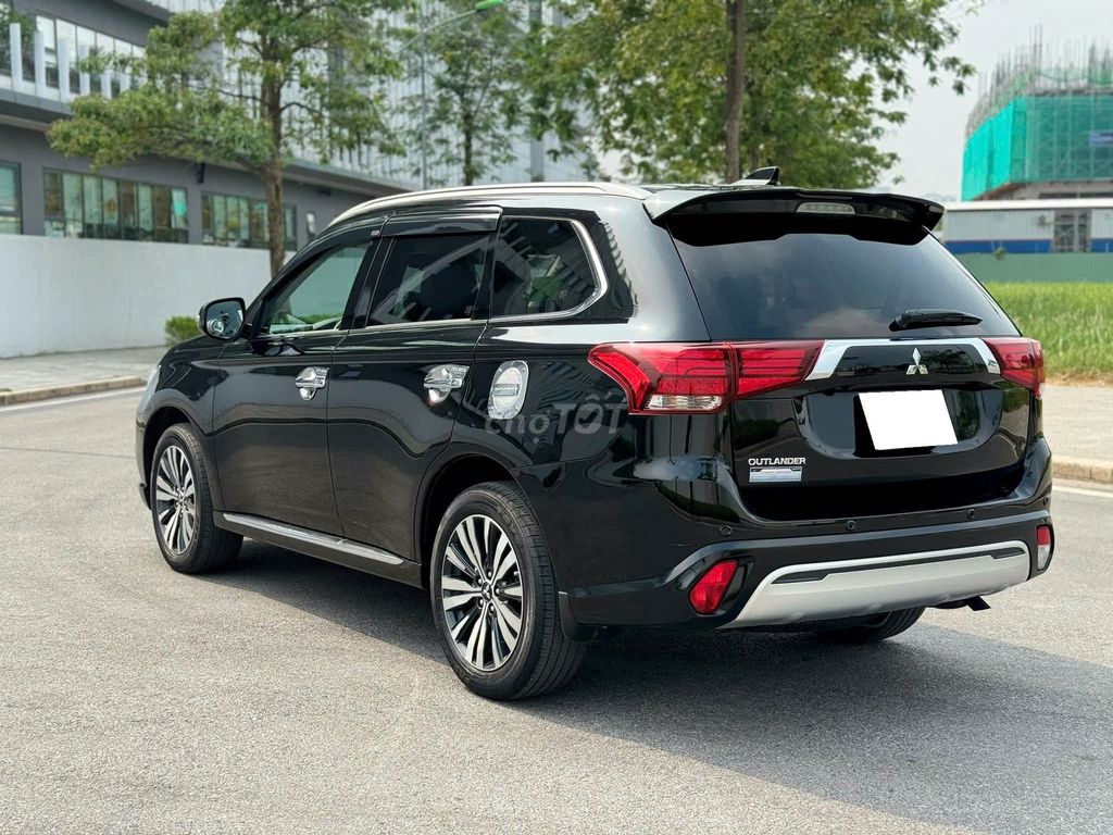 Bán Mitsubishi Outlander 2022 2.0 CVT. Mua bán Ô tô tại Quận Gò Vấp Tp Hồ Chí Minh được đăng bởi Xuân Trường hình 5
