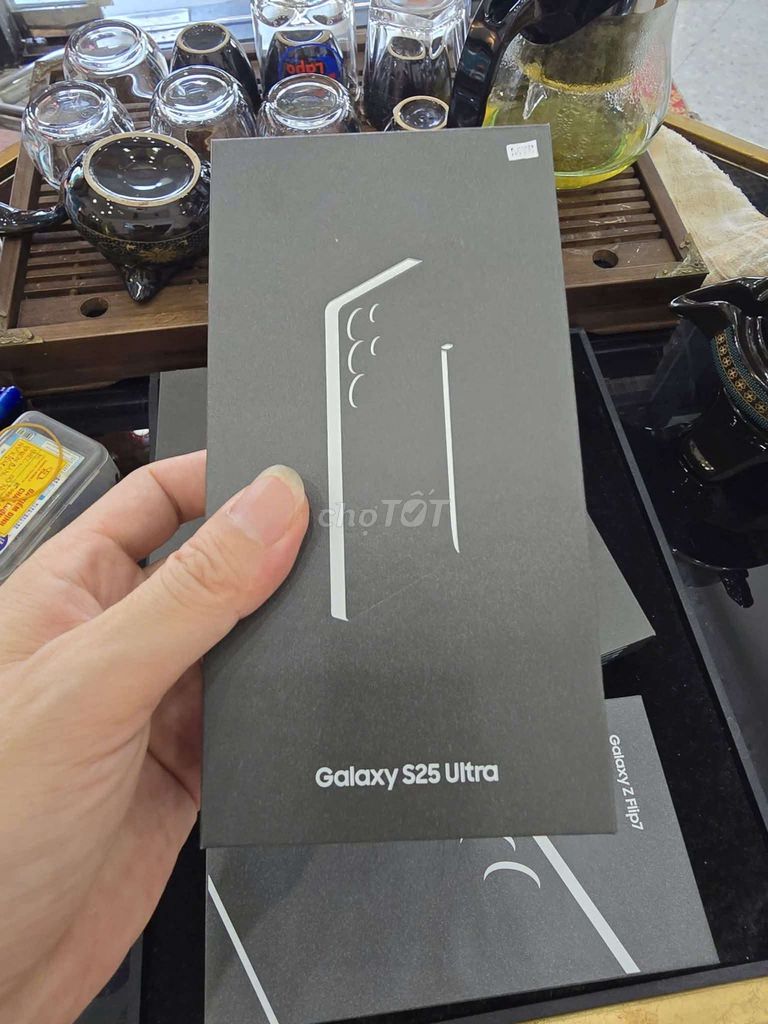 Samsung Galaxy S25 Ultra 256GB Đen. Mua bán Điện thoại tại Quận 5 Tp Hồ Chí Minh được đăng bởi Nguyen Tin hình 1