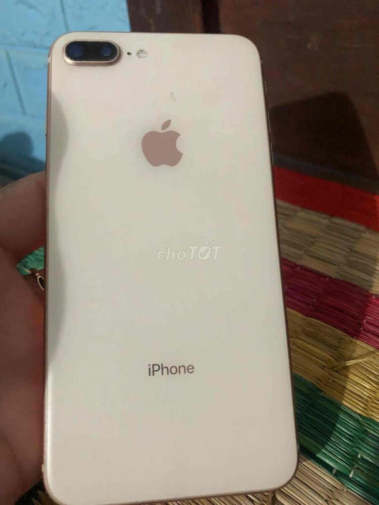 Apple iPhone 8 Plus 64GB Vàng. Mua bán Điện thoại tại Huyện Tây Sơn Bình Định được đăng bởi khoa trần hình 1