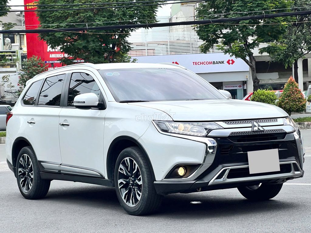 Outlander 2.0L CVT 2021 Xe Gia Đình - Giảm Mạnh. Mua bán Ô tô tại Quận Tân Phú Tp Hồ Chí Minh được đăng bởi Sinh Xe Cũ Mitsubishi Trường Chinh hình 1