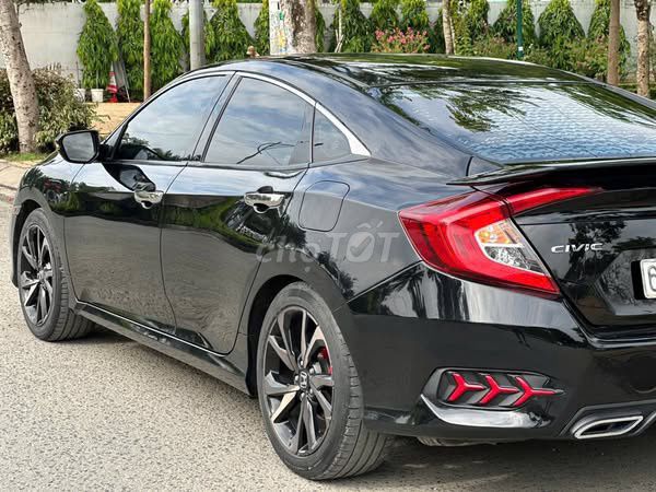Honda Civic RS 2019 1.5tubor. Mua bán Ô tô tại Huyện Hóc Môn Tp Hồ Chí Minh được đăng bởi Trương Van Khanh hình 3