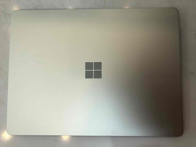 Surface Laprop Go 2 i5-1135G7