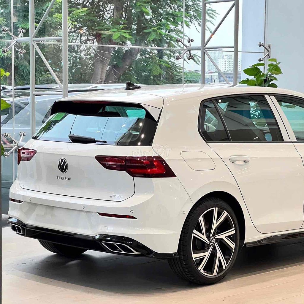 Volkswagen Golf Trắng. Mua bán Ô tô tại Quận 5 Tp Hồ Chí Minh được đăng bởi Kim Loan Volkswagen Golden  hình 5