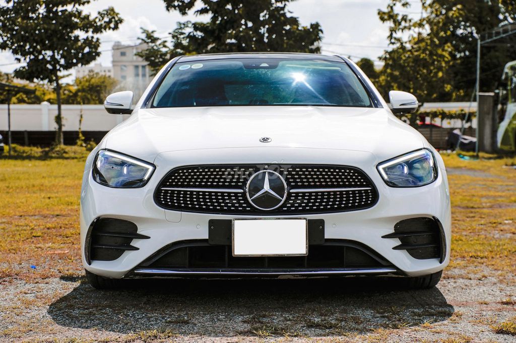Mercedes E300 AMG 2021 màu trắng nội thất siêu đẹp. Mua bán Ô tô tại Quận Gò Vấp Tp Hồ Chí Minh được đăng bởi NGUYỄN MINH VUA XE LƯỚT hình 1
