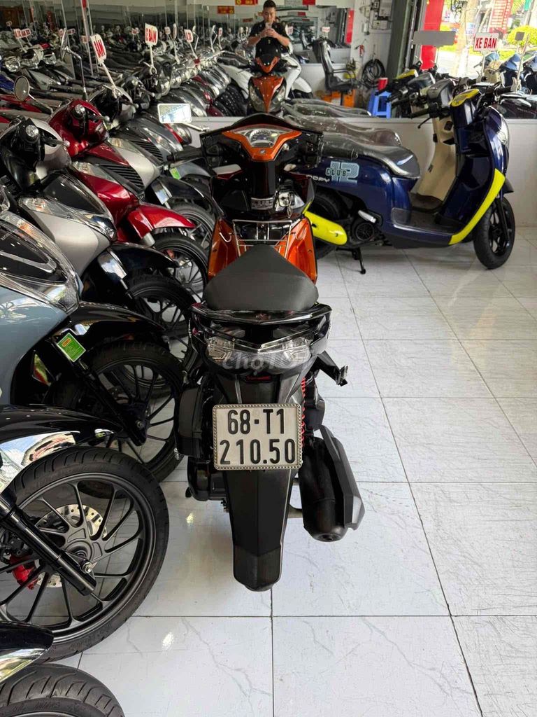 AIR BLADE 2014. Xe Đẹp - Máy Zin Êm Ấm. BS 68. Mua bán Xe máy tại Thành phố Rạch Giá Kiên Giang được đăng bởi XE MÁY CŨ TÂN 128 hình 5