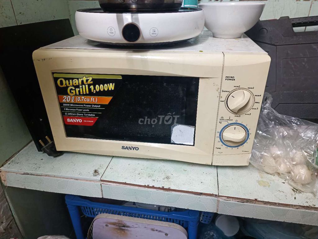 Lò vi sóng Sanyo 20L Trắng kem cần sửa chữa. Mua bán Bếp, lò, đồ điện nhà bếp tại Quận Lê Chân Hải Phòng được đăng bởi Việt hình 1