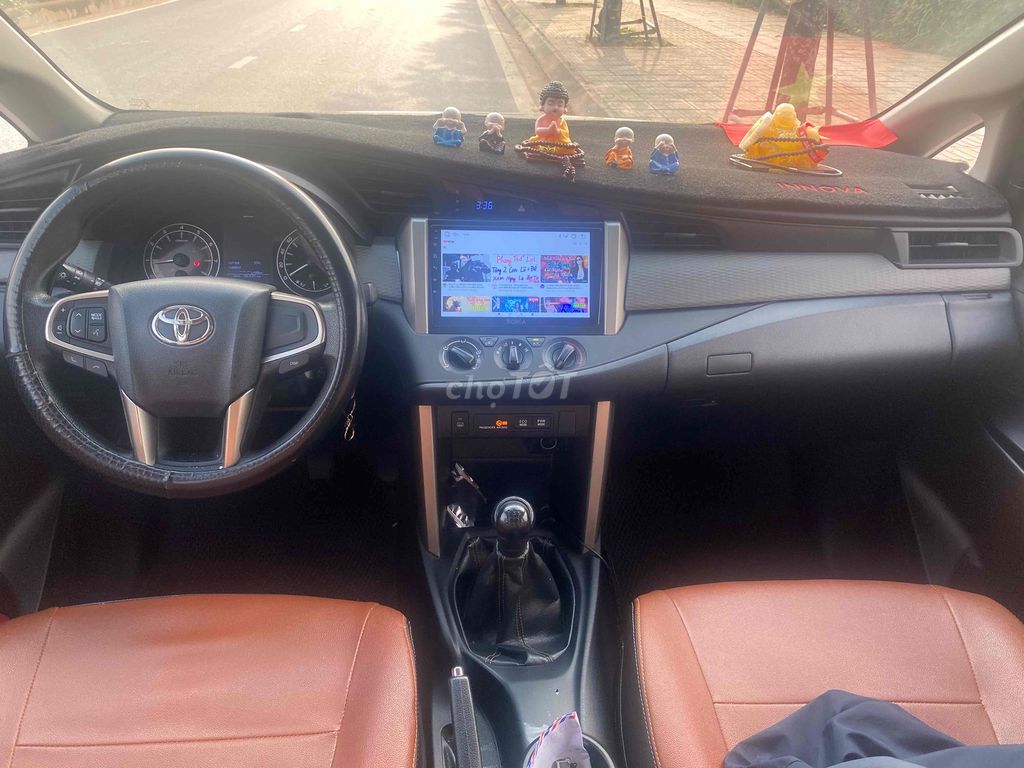 Toyota Innova 2017 2.0E - 11886 km. Mua bán Ô tô tại Huyện Sóc Sơn Hà Nội được đăng bởi Truong noi bai hình 8