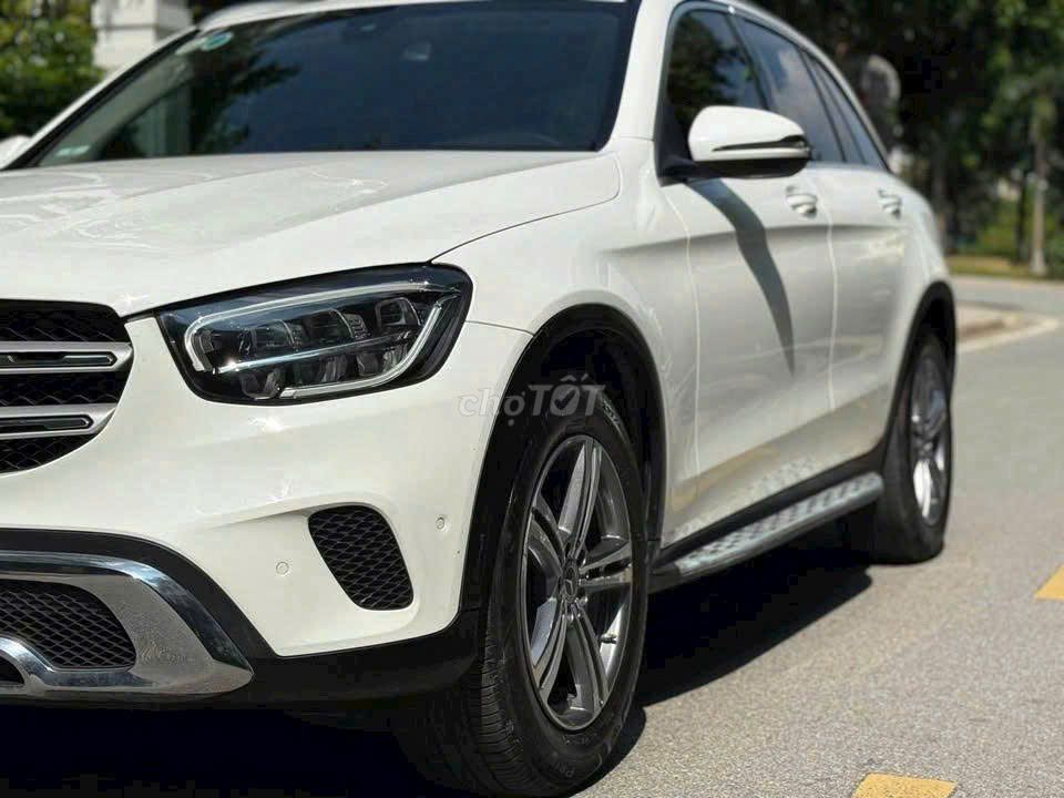 GLC200 Facelift model 2023 1 chủ từ đầu siêu lướt. Mua bán Ô tô tại Quận 7 Tp Hồ Chí Minh được đăng bởi tuấn anh hình 4
