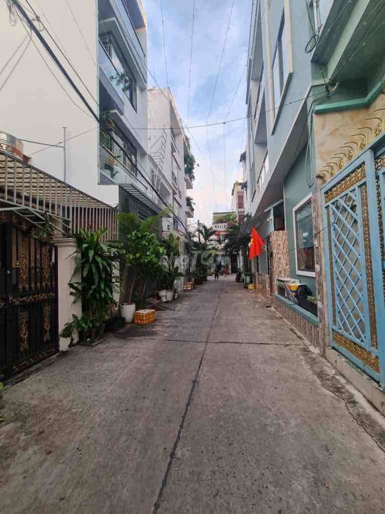 Nhà 4 tầng hẻm xe hơi thông đường Nguyễn Văn Quá , phường Đông Hưng. Mua bán Nhà ở tại Quận 12 Tp Hồ Chí Minh được đăng bởi Nguyễn Thanh Huy hình 4