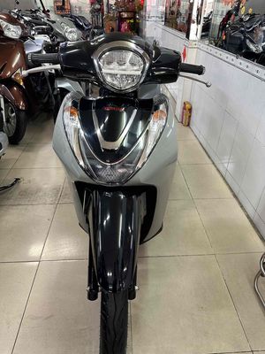 shmode 2023 thắng ABS chạy 2 ngàn km mới 99%. Mua bán Xe máy tại Quận 8 Tp Hồ Chí Minh được đăng bởi A. Hải