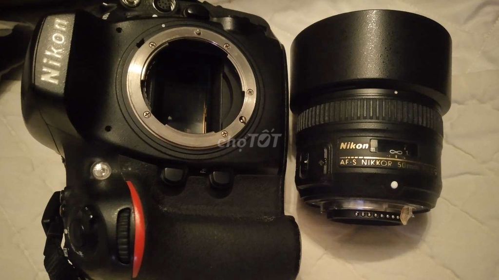 Máy ảnh Nikon D800 và ống kính 50 1.8 G