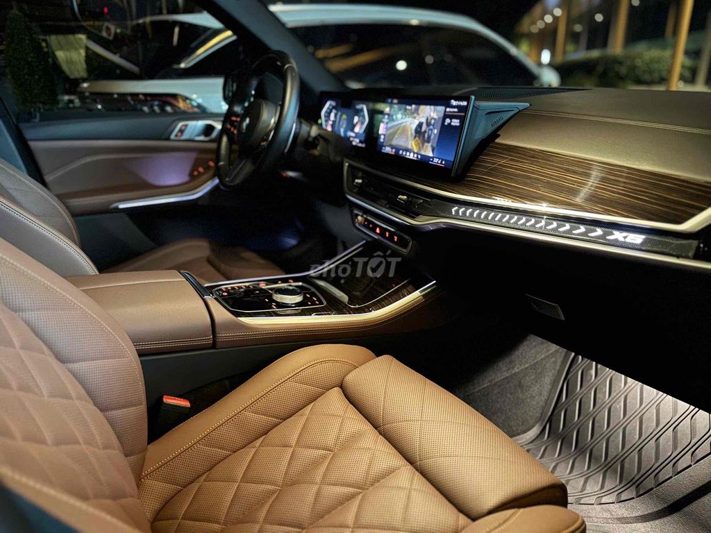BMW X5 2023 xDrive40i M Sport - 11800 km. Mua bán Ô tô tại Quận 4 Tp Hồ Chí Minh được đăng bởi Bích hình 6