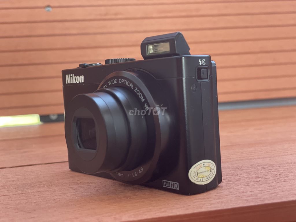 Full bộ máy ảnh Compact Nikon Coolpix P300