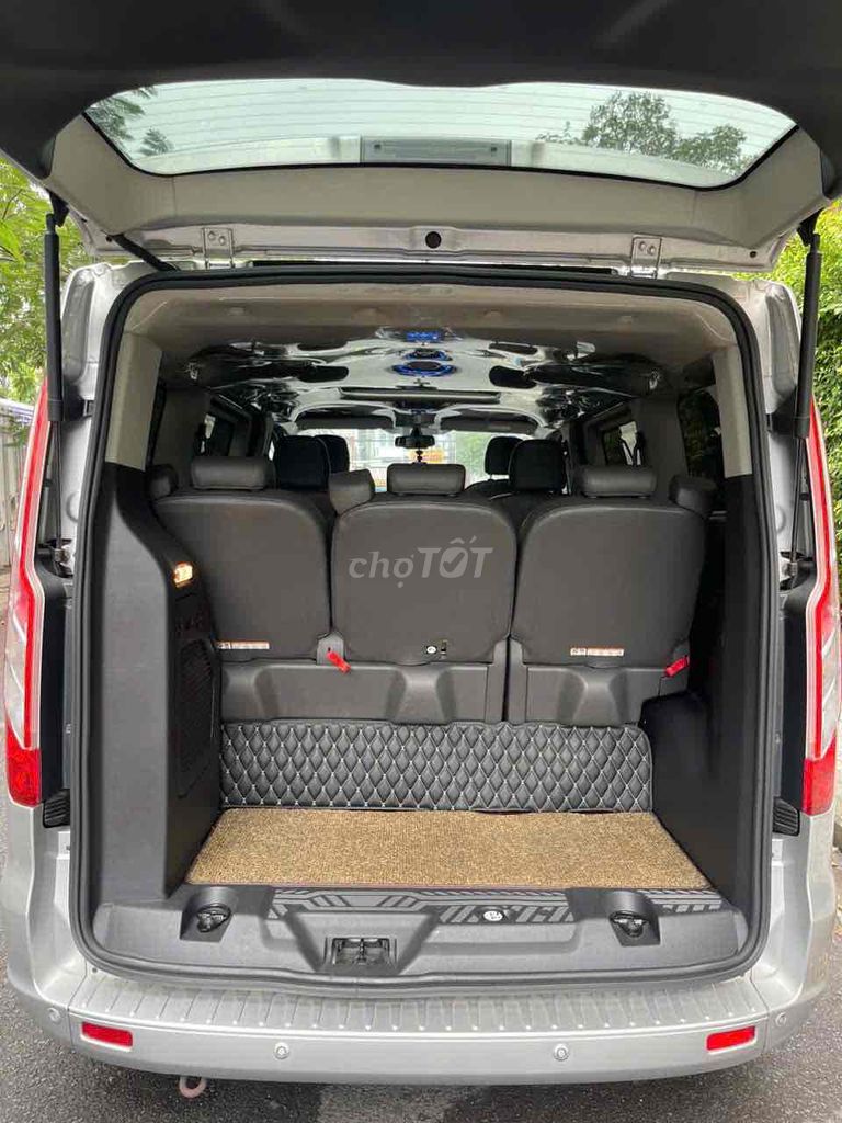 Tourneo Titaniu. 2019 xe xuất hía đơn bán tại Ford. Mua bán Ô tô tại Quận Tân Bình Tp Hồ Chí Minh được đăng bởi FORD PHỔ QUANG XE CŨ hình 8