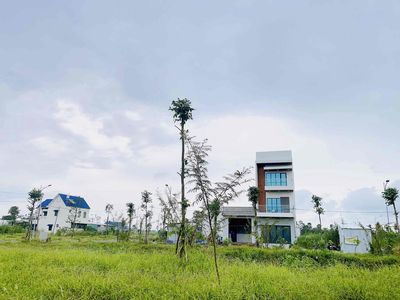 MINIHOUSE HỒNG LOAN ĐỐI DIỆN BẾN XE GẦN ĐH TÂY ĐÔ, CĐ FPT