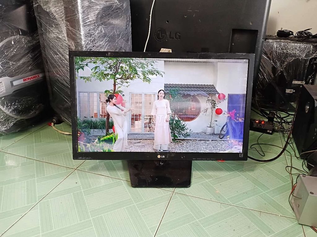 Màn hình LG 27 in Led Thanh Lý rẻ. Mua bán Phụ kiện (Màn hình, Chuột...) tại Thành phố Biên Hòa Đồng Nai được đăng bởi Điện Tử Nguyễn trung hình 1