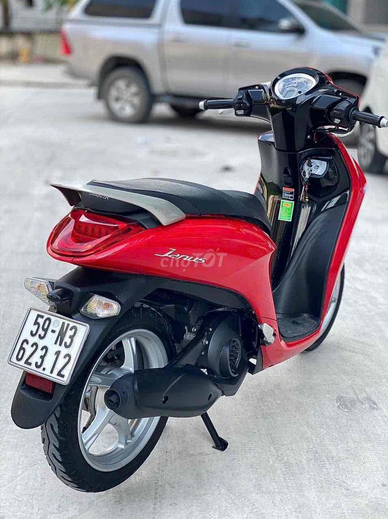 ❤️ Janus 2023 Đỏ, bstp chính chủ,Chưa dặm tút.