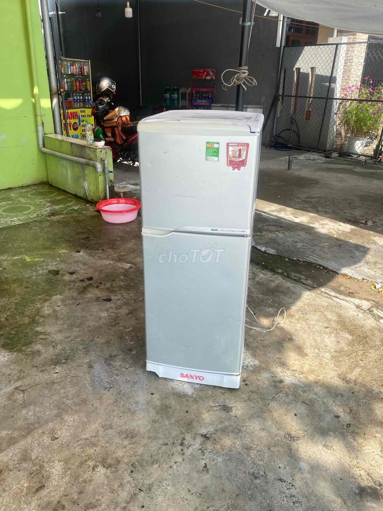 tủ lanh 150 lit sanyo