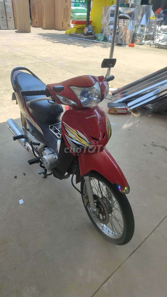 Honda Wave 100 красная