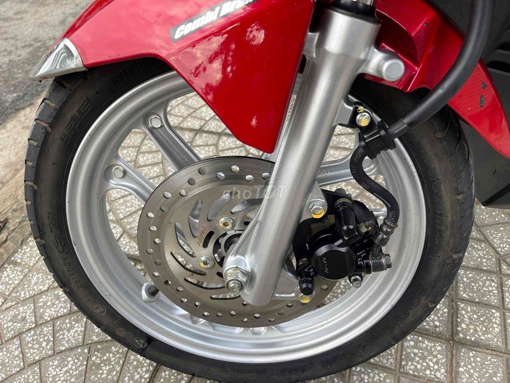 Honda Air Blade 125 Đỏ 16000 km. Mua bán Xe máy tại Huyện Đơn Dương Lâm Đồng được đăng bởi xe máy cũ Miền Nam Anh Duy hình 8