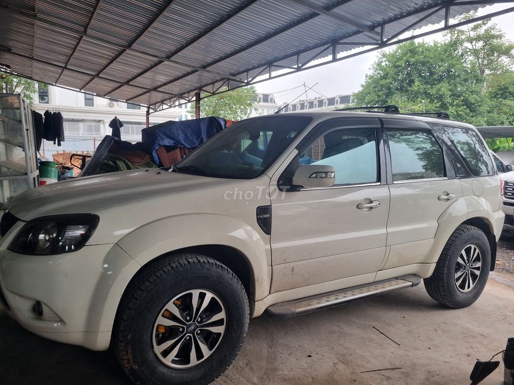 Ford Escape XLS 2010 - Xe gia đình gầm cao, máy êm. Mua bán Ô tô tại Huyện Thanh Trì Hà Nội được đăng bởi Xuan Tran hình 11