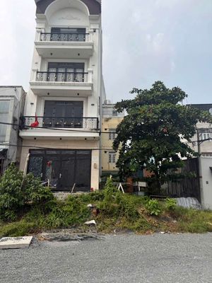 Plot of land 36 m² · kênh tham lương