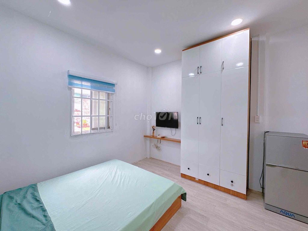 Studio cửa sổ thoáng full nội thất 25m2 ngay Lê Văn Sỹ giáp Phú Nhuận