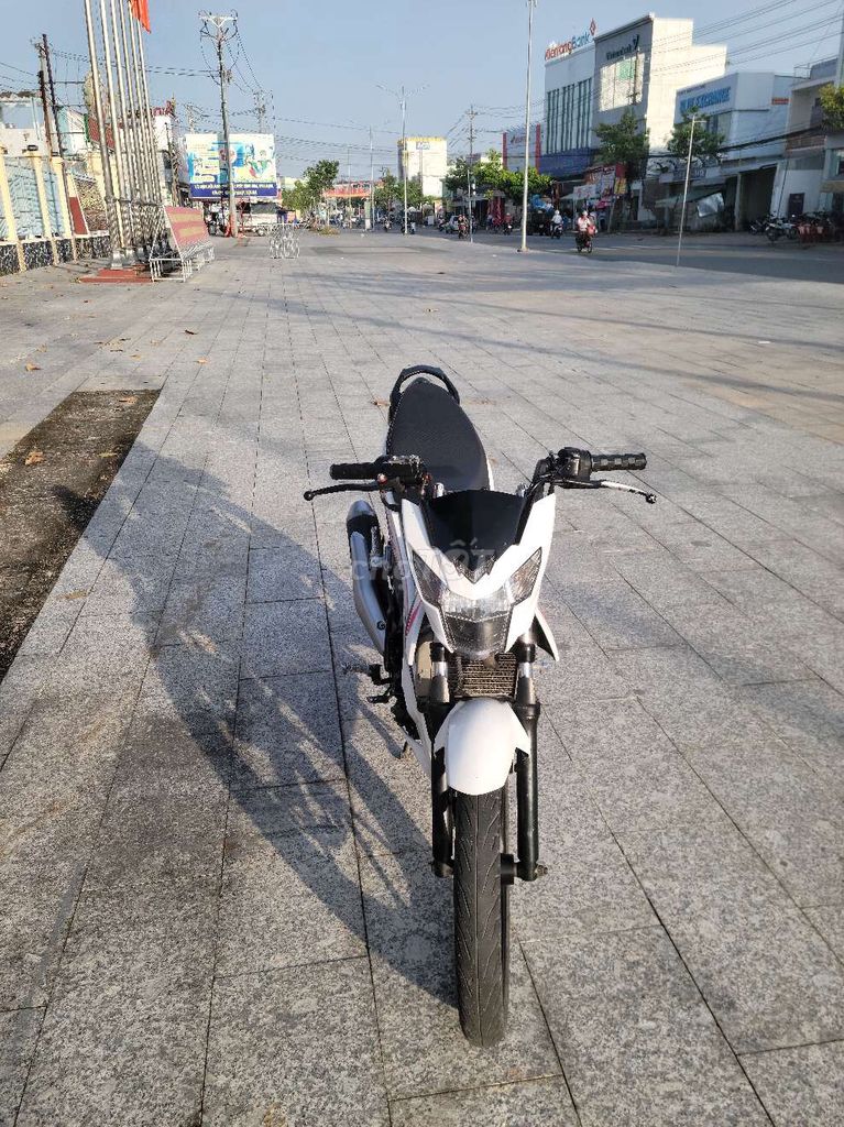 Suzuki Satria F150 Trắng đen hồng Rất mới. Mua bán Xe máy tại Quận Thốt Nốt Cần Thơ được đăng bởi Nguyễn Minh  hình 6