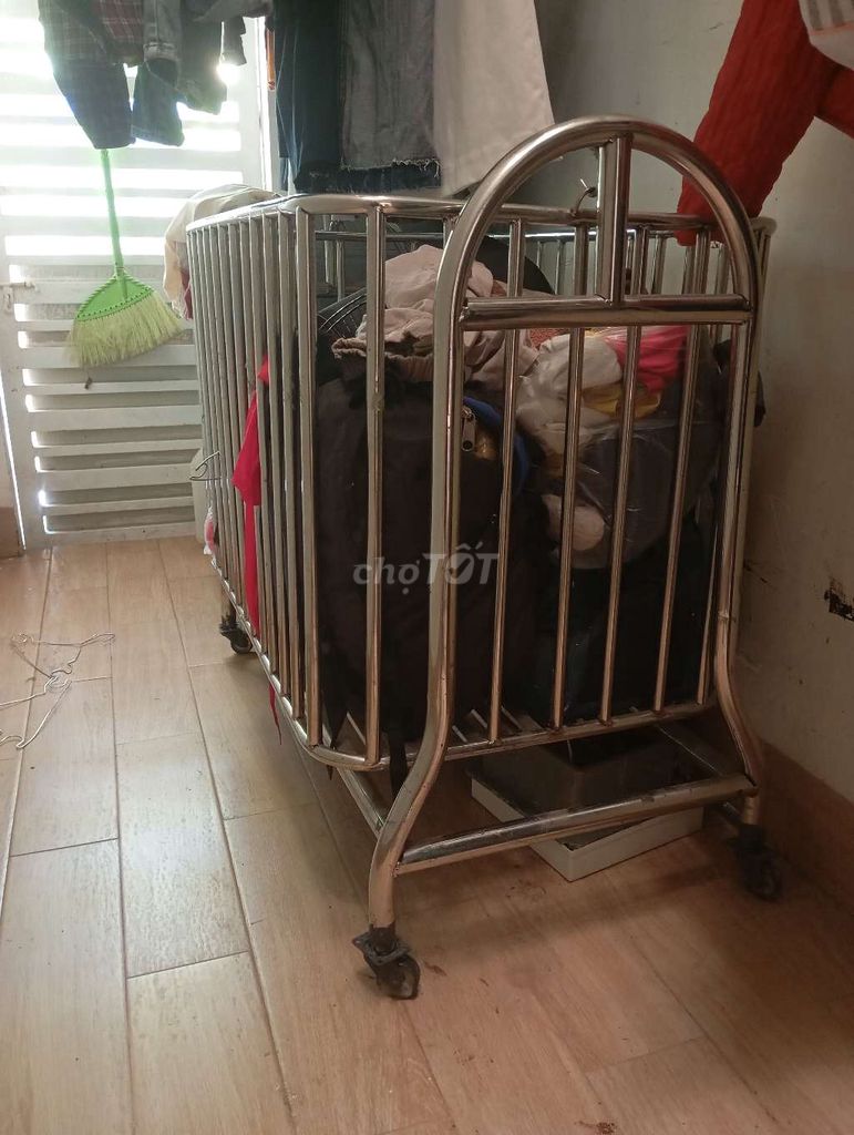 Cũi trẻ em Inox 304. Mua bán Mẹ và bé tại Quận Cẩm Lệ Đà Nẵng được đăng bởi Hoàng Anh Tiến hình 1