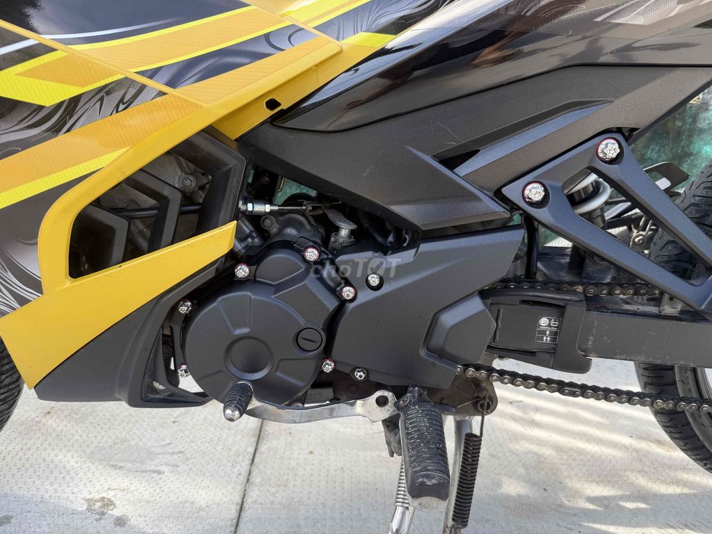 Yamaha Exciter 150 Vàng đen Zin êm. Mua bán Xe máy tại Huyện Bến Lức Long An được đăng bởi Xe Máy Trung Toán hình 13