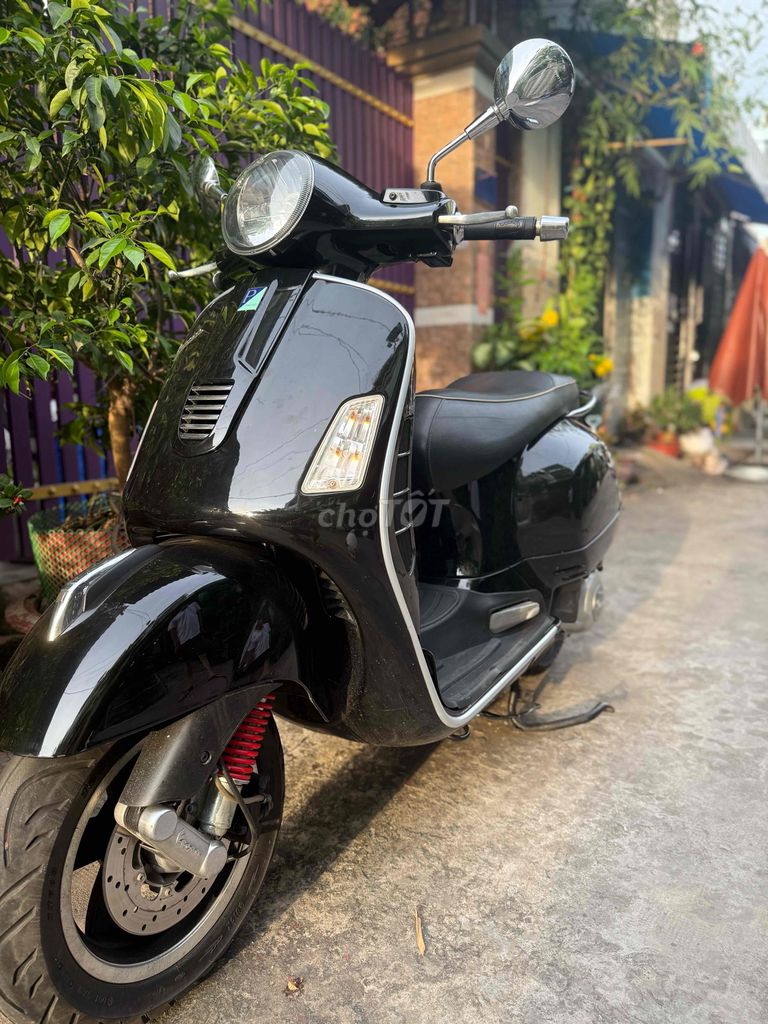 bán xe vespa gtx super 4vie nhập khẩu ý. Mua bán Xe máy tại Quận Gò Vấp Tp Hồ Chí Minh được đăng bởi Trang hình 1