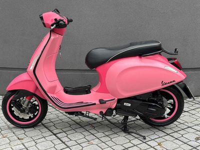Piaggio Vespa Hồng. Mua bán Xe máy tại Quận Cẩm Lệ Đà Nẵng được đăng bởi gold