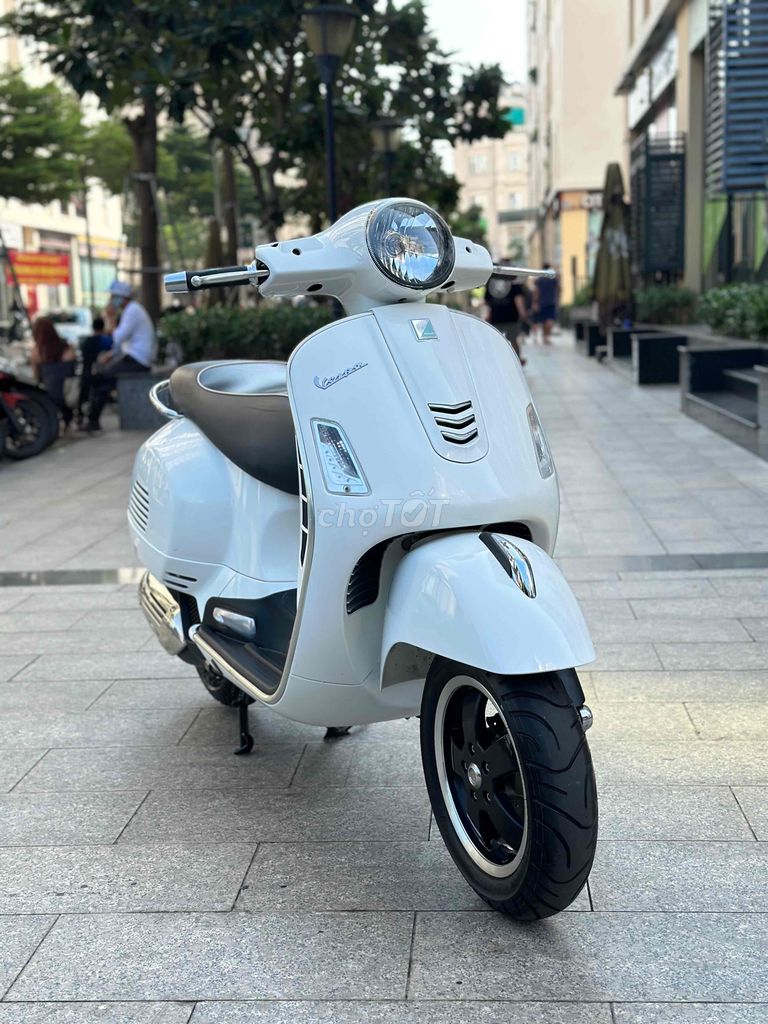 🇨🇮🇨🇮Supper GTS 125cc. Zin Nguyên Bản. Tuyệt Đẹp