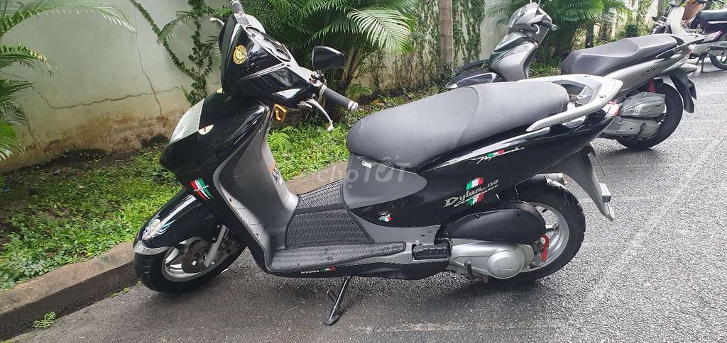 Dylan 150 sưu tầm nhập Ý. Mua bán Xe máy tại Quận 1 Tp Hồ Chí Minh được đăng bởi Tư vấn pháp lý Bất động Sản hình 1