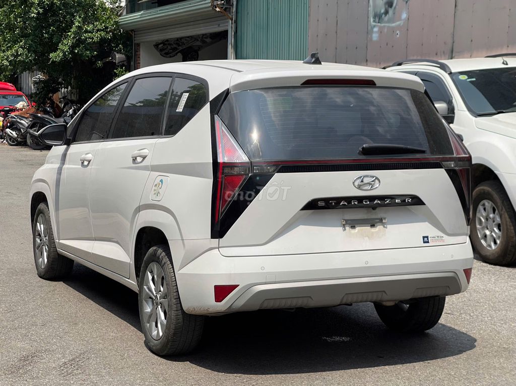 Hyundai Stargazer Tiêu chuẩn 1.5 AT 2024 Trắng