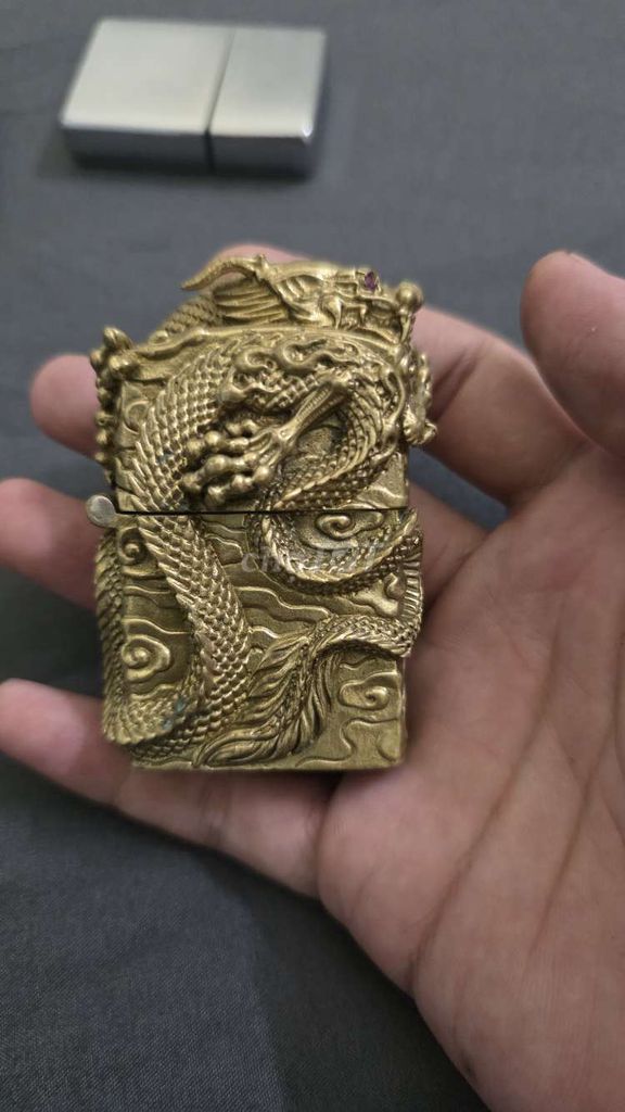 Vỏ Zippo Đồng đúc nguyên khối chạm rồng