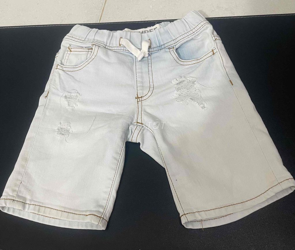 Short jean bé hiệu Úc size 18-22kg mới trên 90%