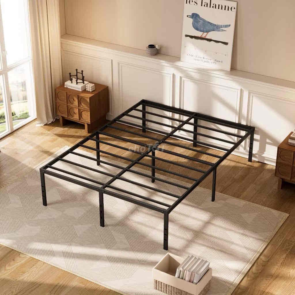 Giường Sắt Đen 1m4 x 2m Còn mới. Mua bán Giường, chăn ga gối nệm tại Quận 3 Tp Hồ Chí Minh được đăng bởi yếnp hình 1
