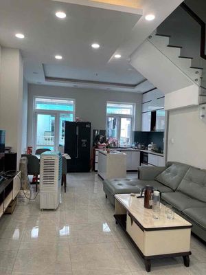 Аренда · 4 комн. · 75 м² · Thành phố Thủ Đức, ул. Bưng Ông Thoàn