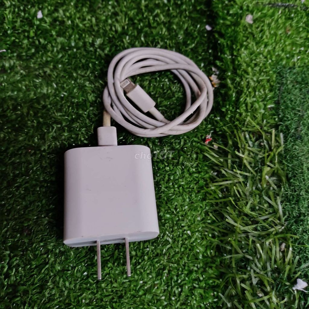 Bộ sạc 20w iPhone x kèm cáp C to lightning. Mua bán Phụ kiện (Màn hình, Chuột...) tại Thành phố Thủ Đức Tp Hồ Chí Minh được đăng bởi Cũ Giá Rẻ hình 1