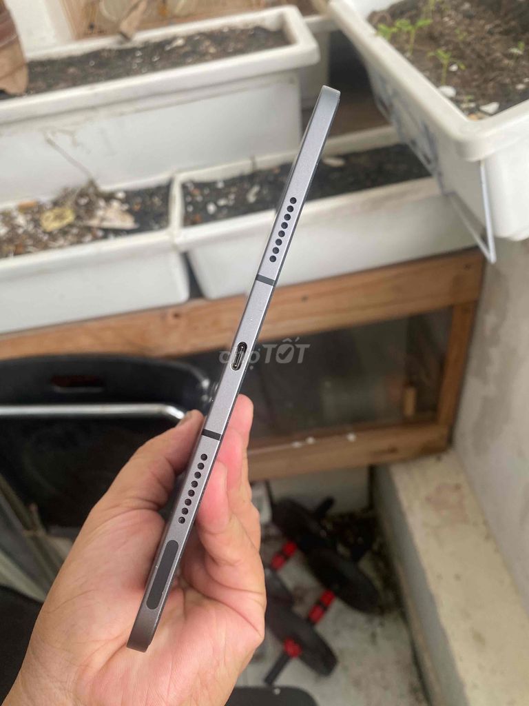 Em cần bán ipad pro m1 11inch 128g 5G pin 96%