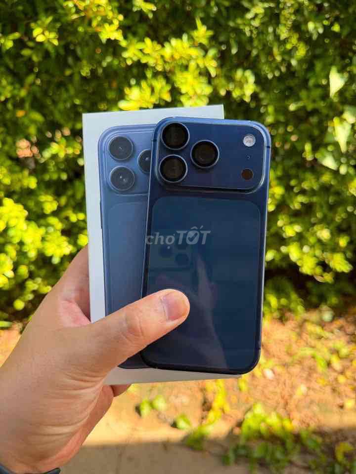 iPhone 17 Pro 256GB Blue FULLBOX BH APPLE 03/2027. Mua bán Điện thoại tại Quận 10 Tp Hồ Chí Minh được đăng bởi iStockHCM hình 1