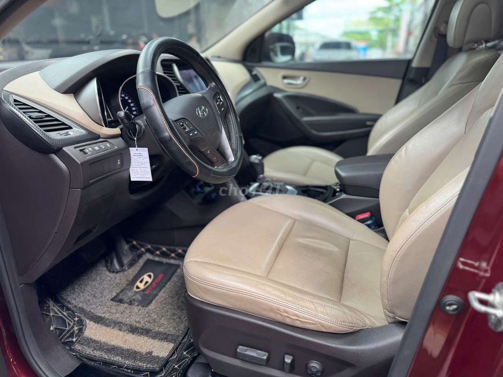 Hyundai Santafe 2018 máy xăng 2.4L 2 cầu,màu đỏ. Mua bán Ô tô tại Quận Bình Tân Tp Hồ Chí Minh được đăng bởi Son Do hình 11