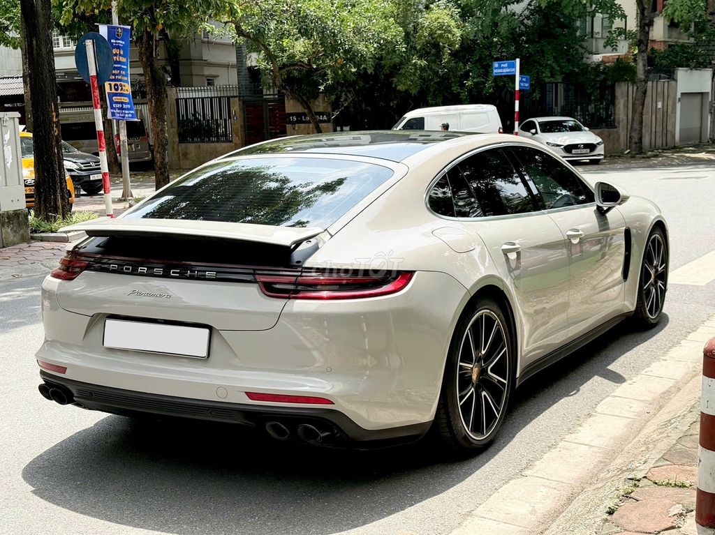 Porsche Panamera Crayon 2018 Lên Full Đồ. Mua bán Ô tô tại Quận Thanh Xuân Hà Nội được đăng bởi Nguyễn Tuấn Hoàng hình 4