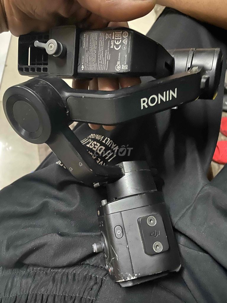Gimbal DJI Ronin Đen. Mua bán Phụ kiện (Màn hình, Chuột...) tại Quận 8 Tp Hồ Chí Minh được đăng bởi Phụ Tùng Rã Xe Sai Gòn hình 1