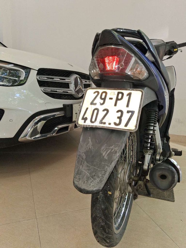 Suzuki Viva 115 FI 2014 Сине-белый 30185 км