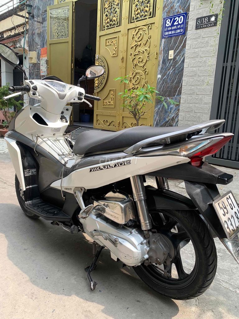 Honda Ariblade Fi 2012 SD39000km Bs.Tphcm đẹp. Mua bán Xe máy tại Quận Bình Tân Tp Hồ Chí Minh được đăng bởi Anh khuê hình 4
