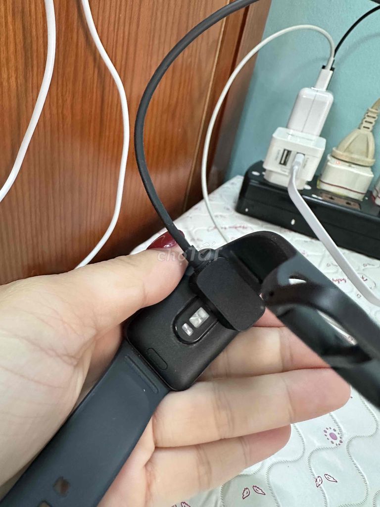 Pass lại đồng hồ Samsung Galaxy Fit 3 mới 90%